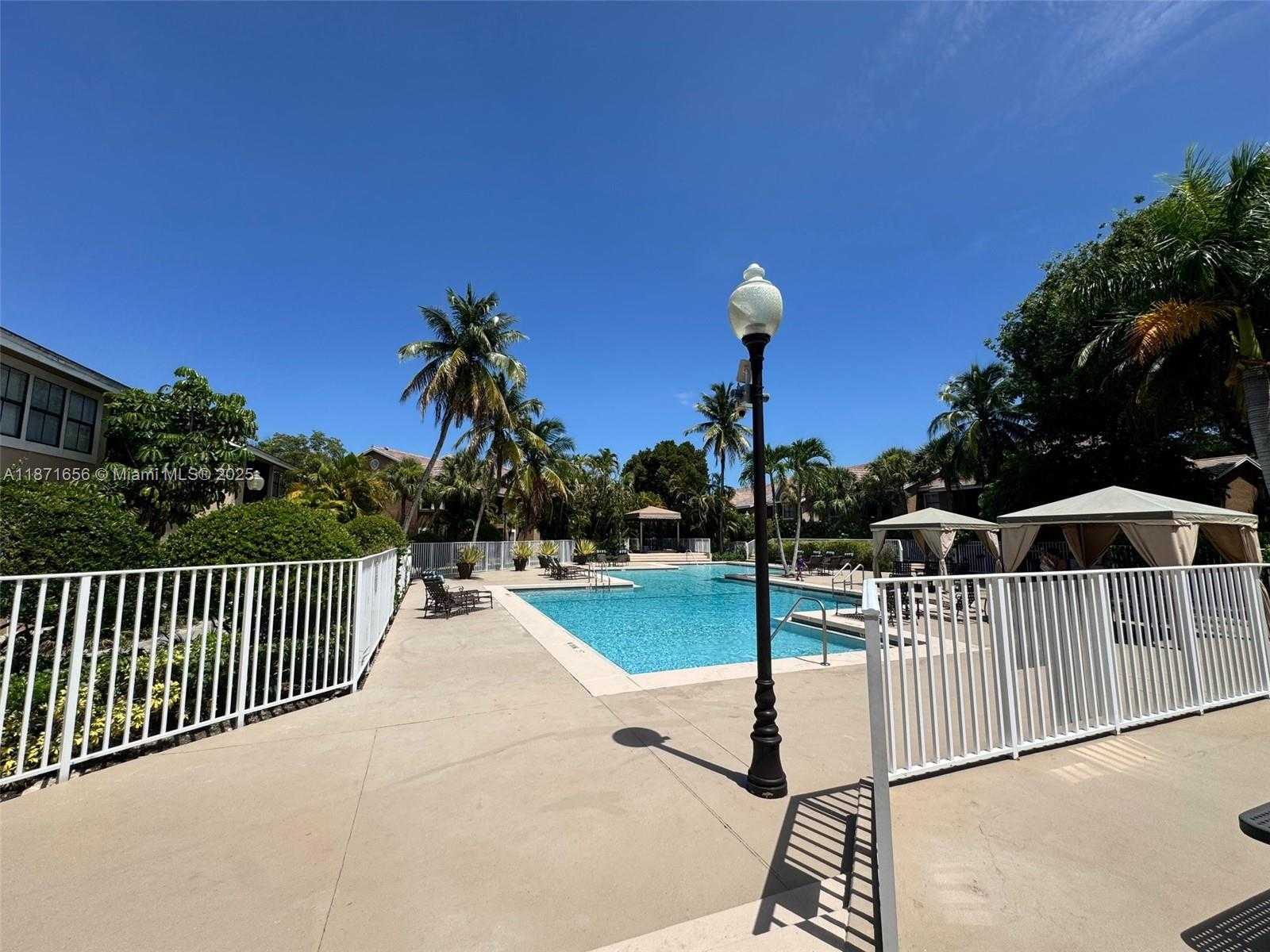 Small Image of 15560 SOUTH WEST 106 LN #1304, Miami Number 26