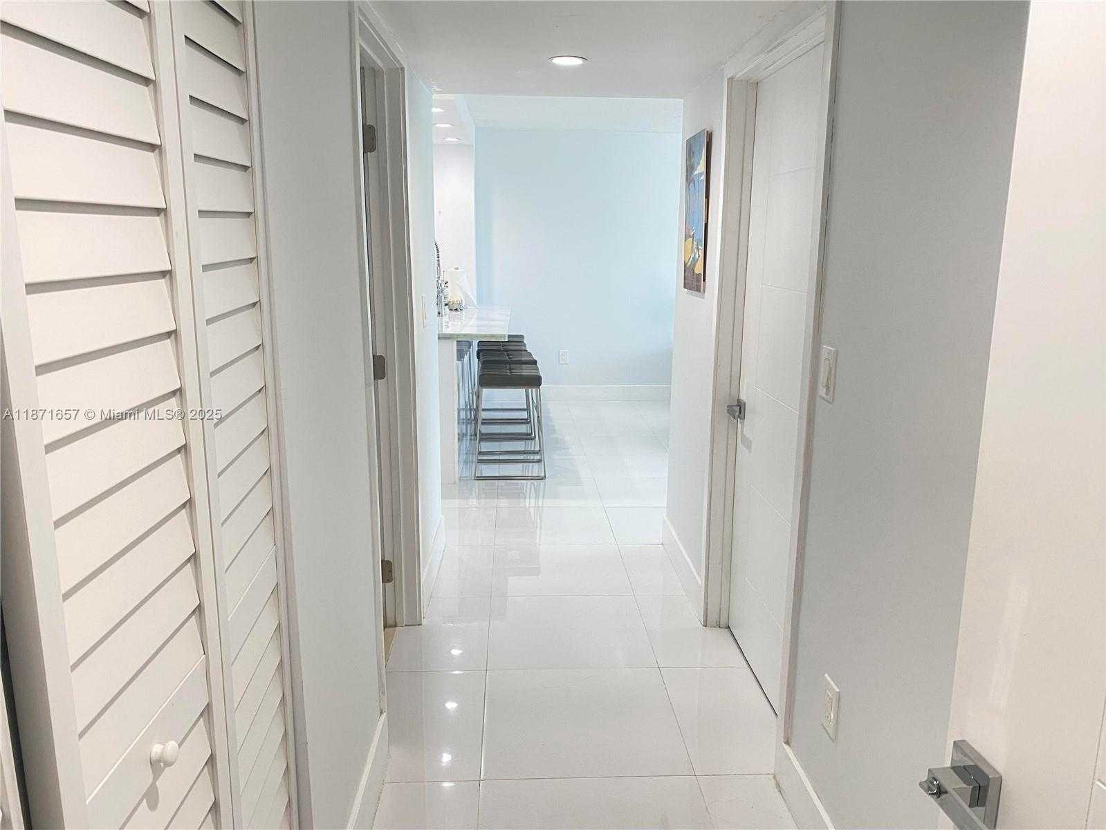 Small Image of 6917 COLLINS AVE #1205, Miami Beach Number 10