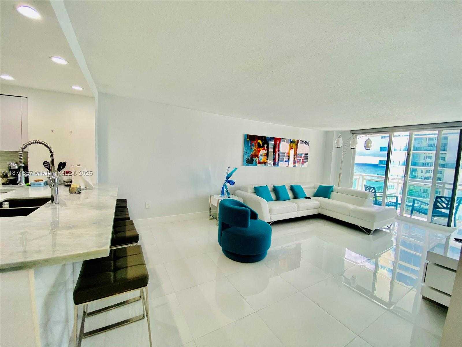 Small Image of 6917 COLLINS AVE #1205, Miami Beach Number 14
