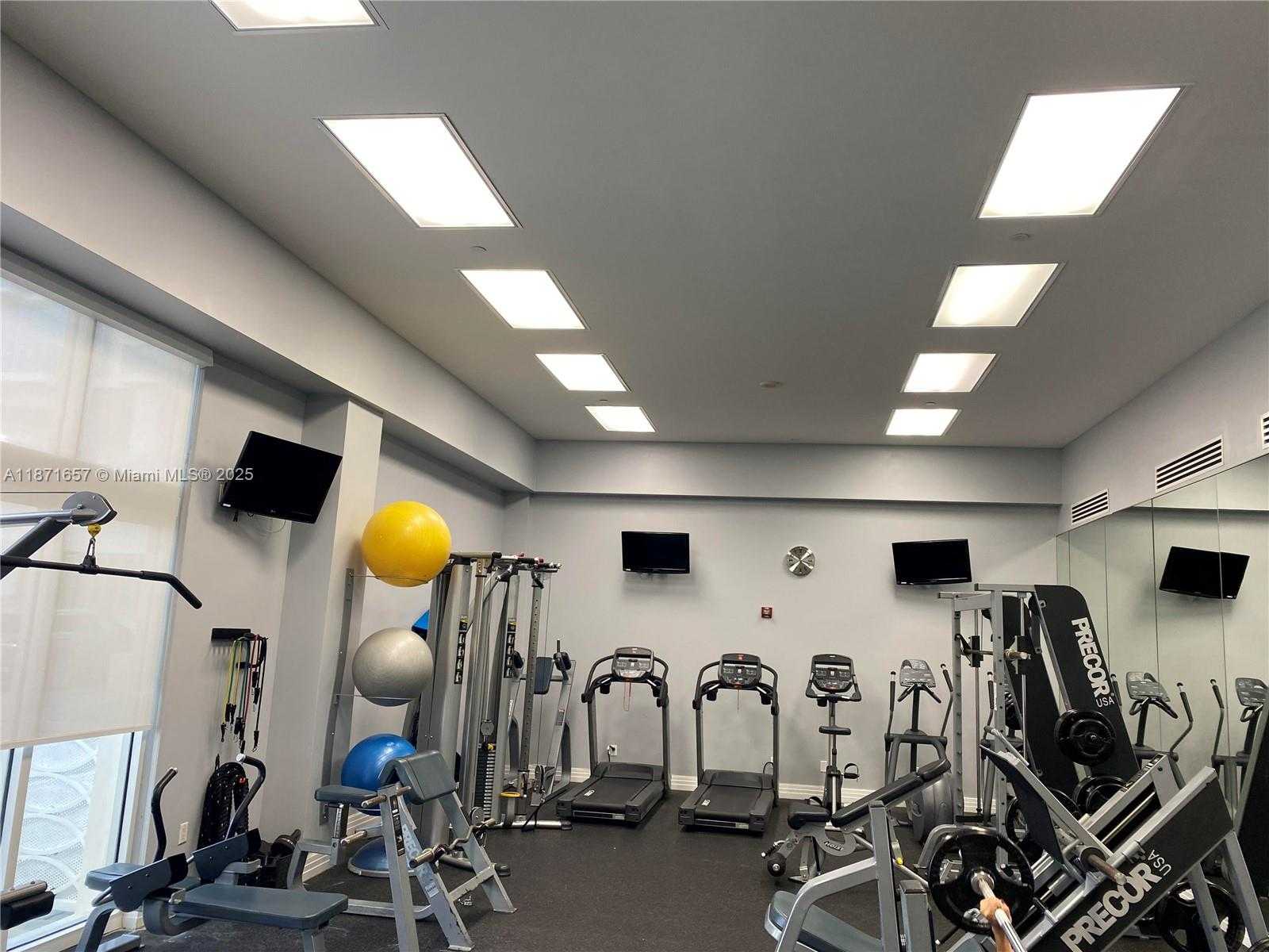 Small Image of 6917 COLLINS AVE #1205, Miami Beach Number 17