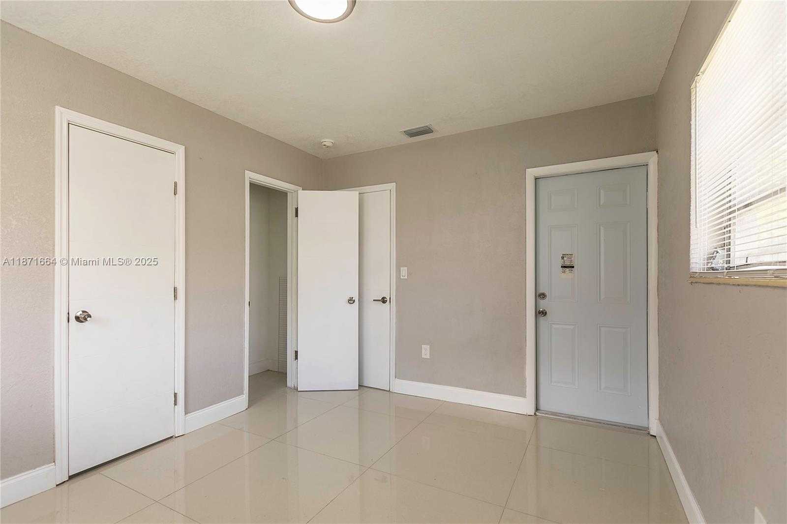 Small Image of 270 NORTH WEST 81ST ST, Miami Number 13