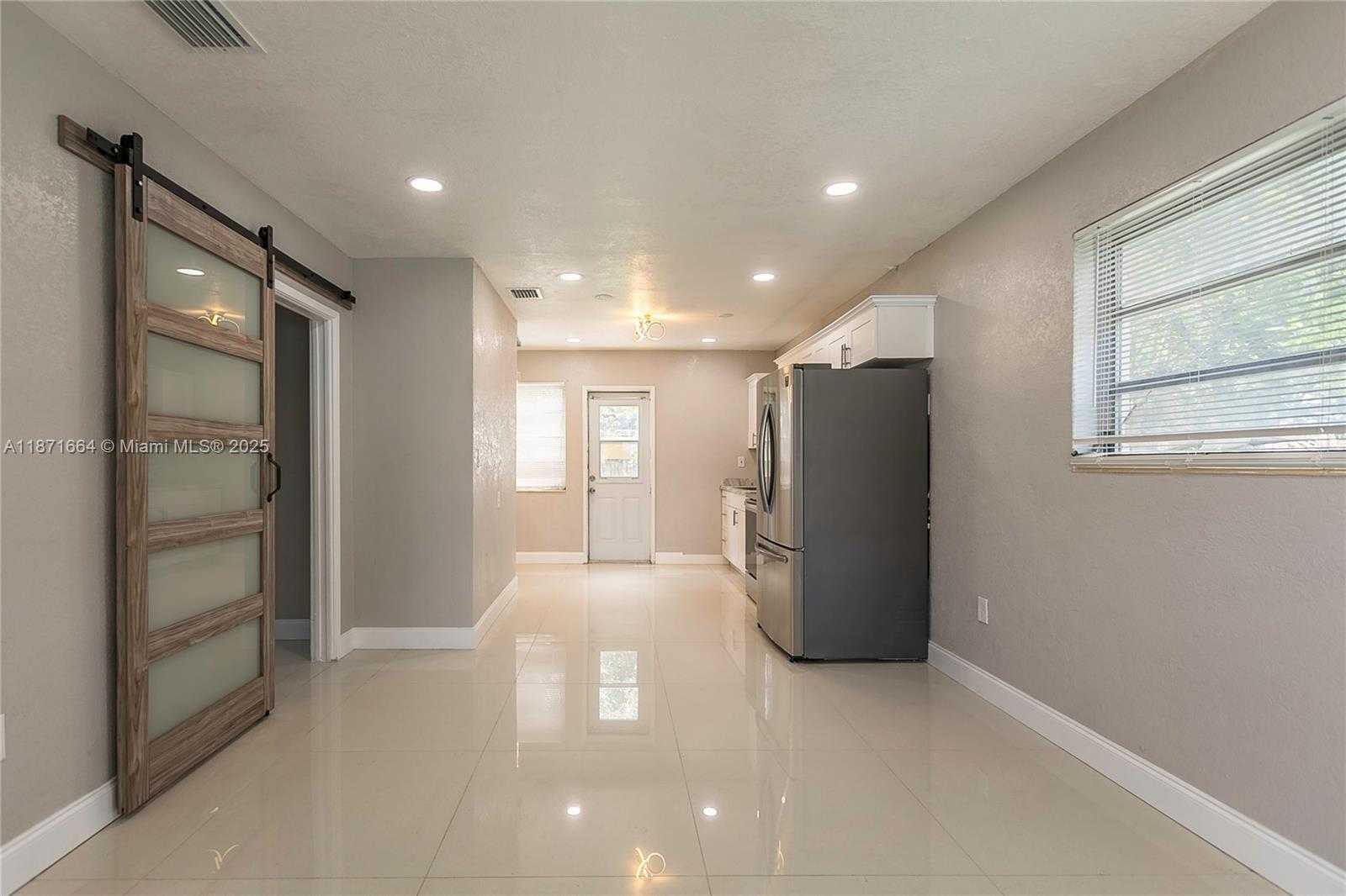 Small Image of 270 NORTH WEST 81ST ST, Miami Number 14
