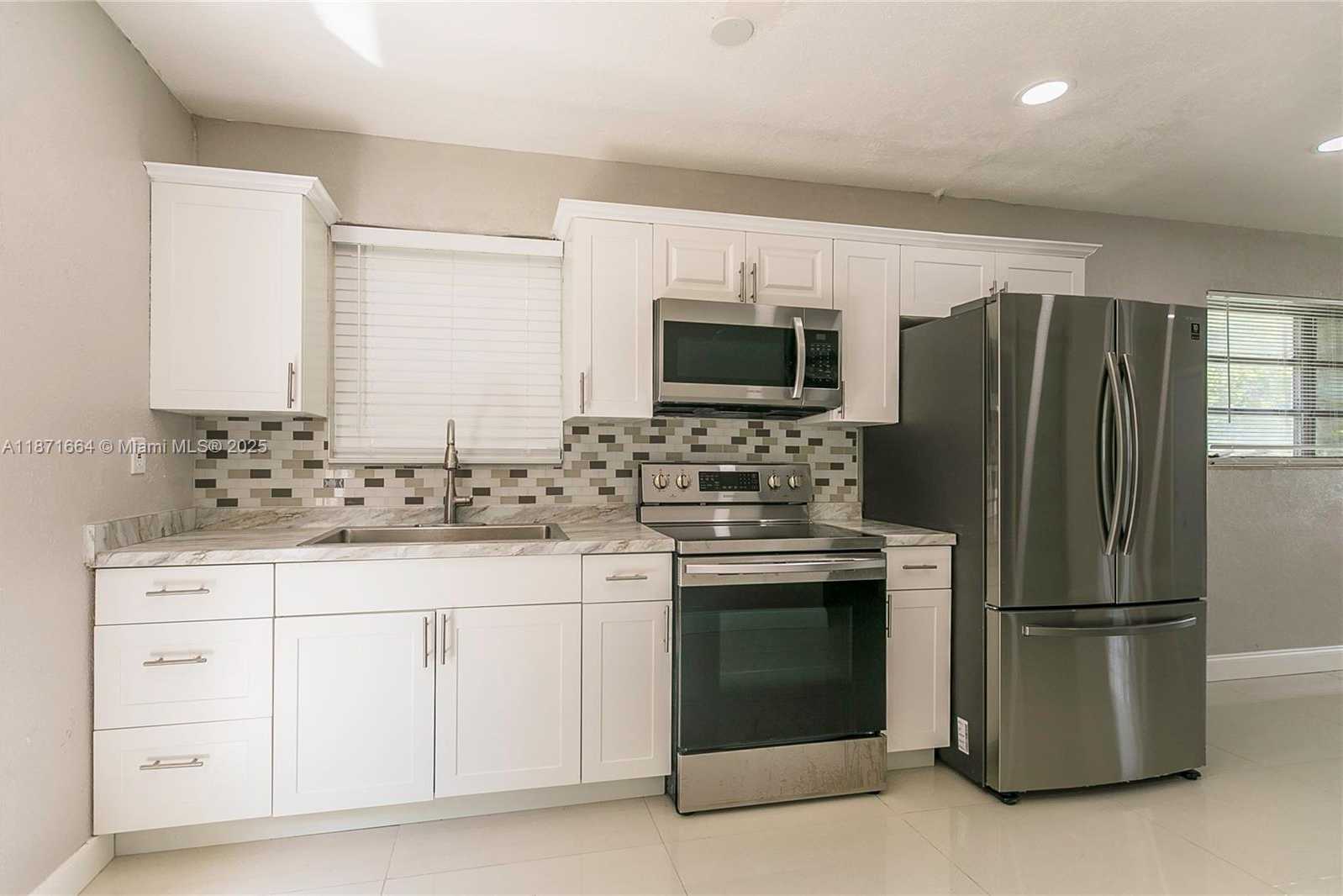 Small Image of 270 NORTH WEST 81ST ST, Miami Number 17