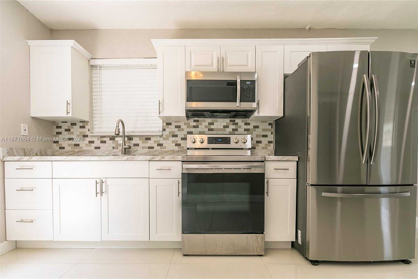 Small Image of 270 NORTH WEST 81ST ST, Miami Number 18
