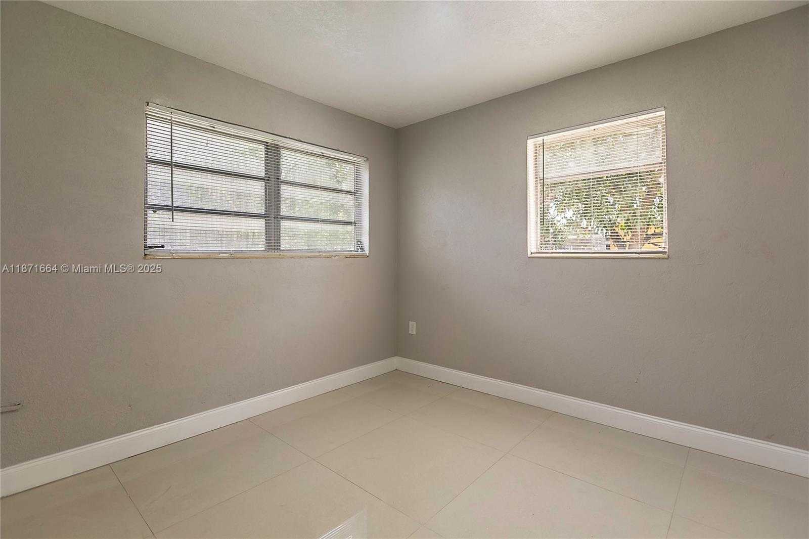 Small Image of 270 NORTH WEST 81ST ST, Miami Number 20