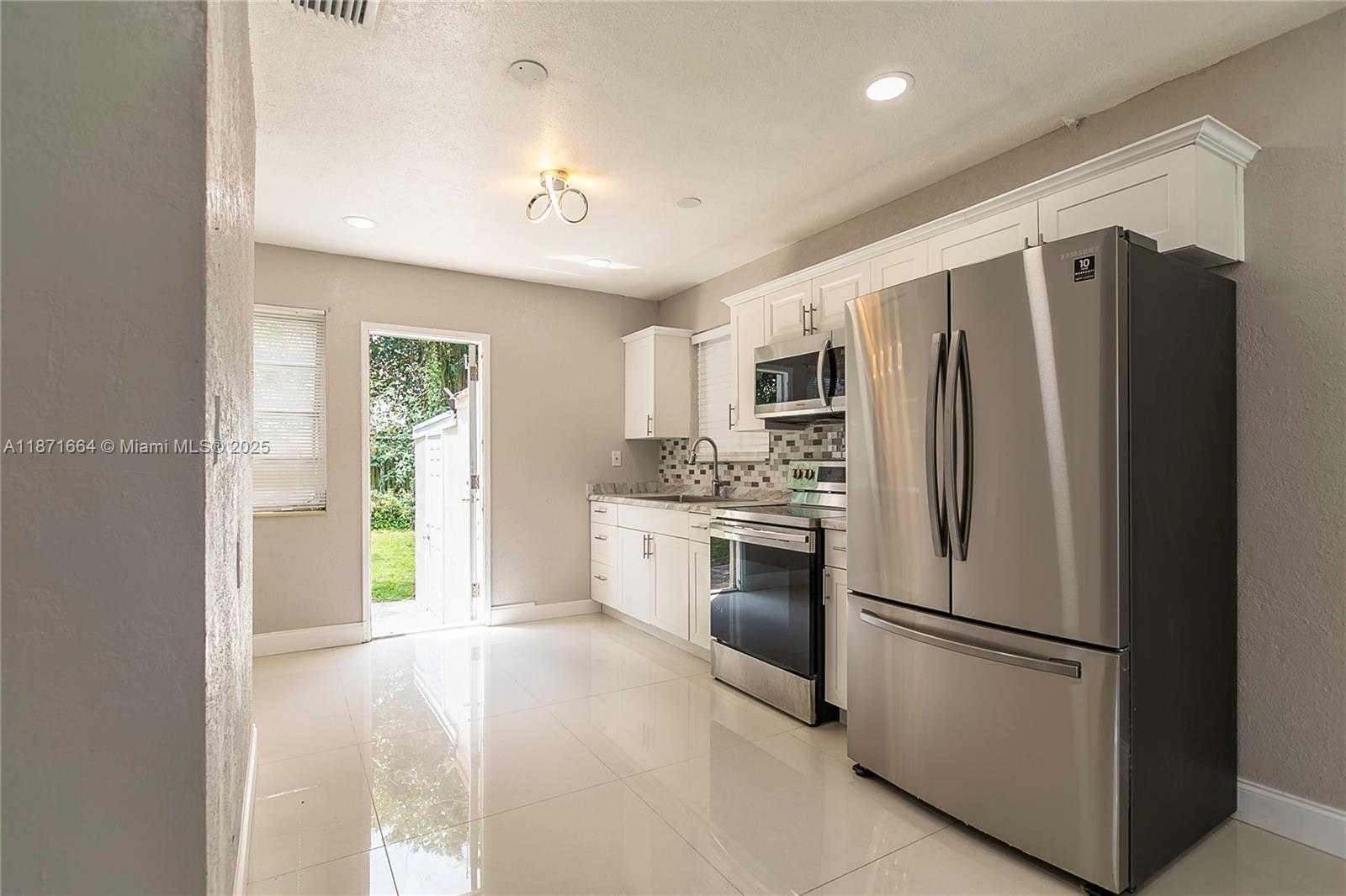 Small Image of 270 NORTH WEST 81ST ST, Miami Number 26