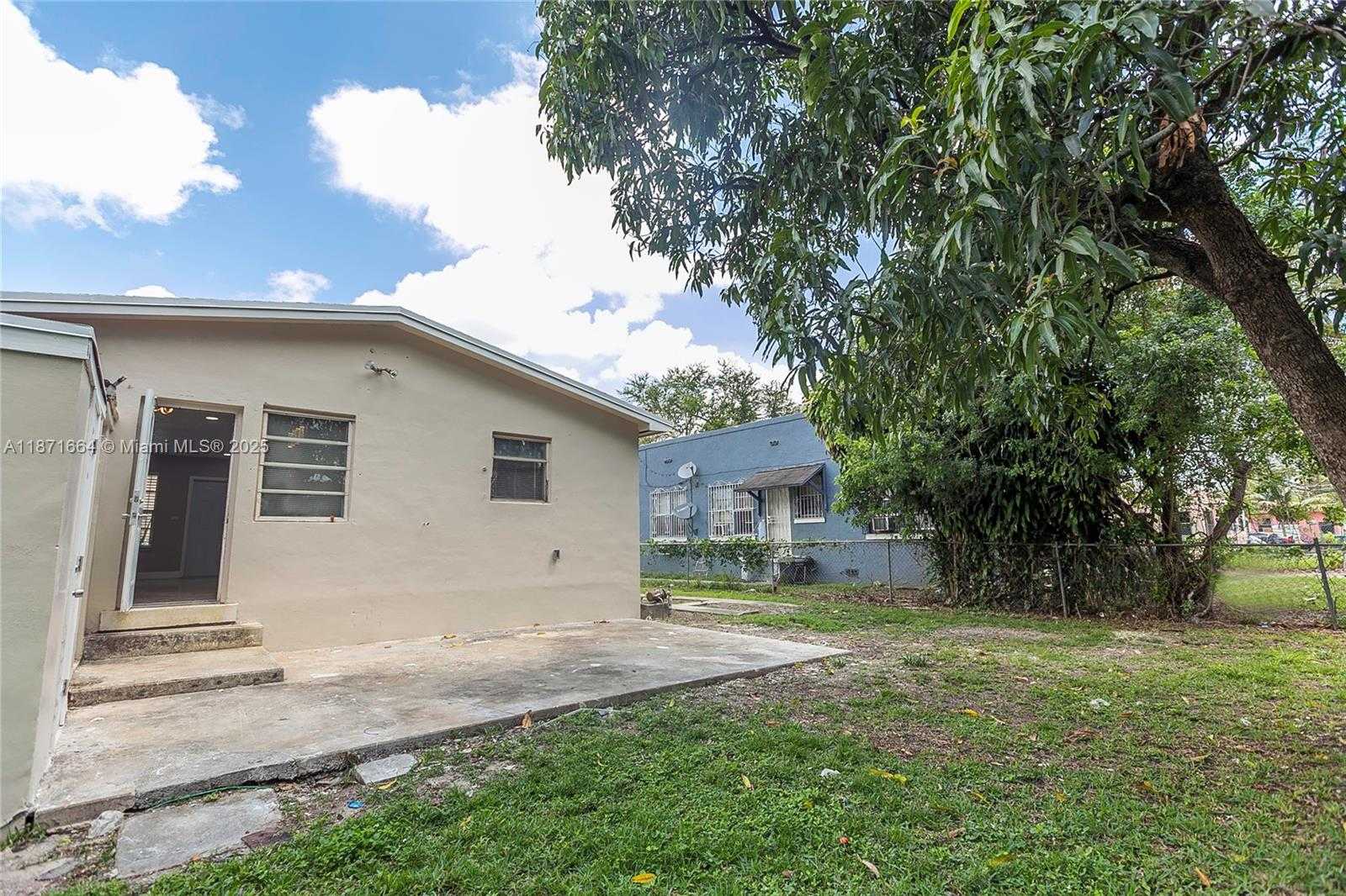 Small Image of 270 NORTH WEST 81ST ST, Miami Number 30