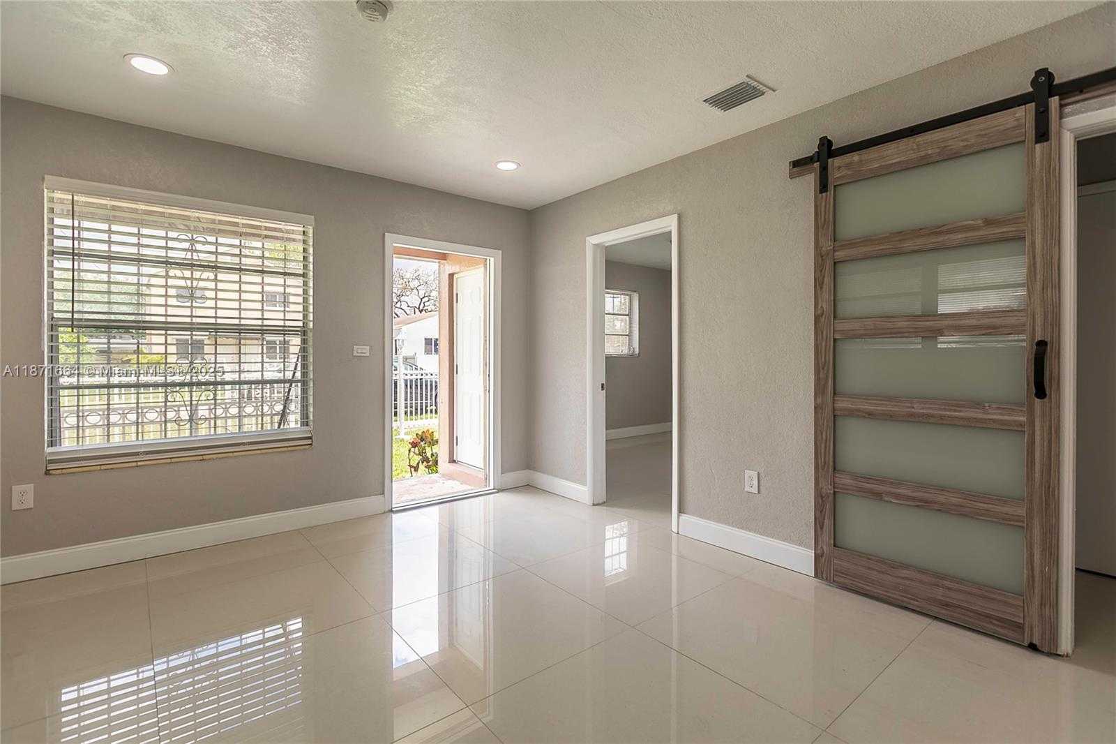 Small Image of 270 NORTH WEST 81ST ST, Miami Number 36