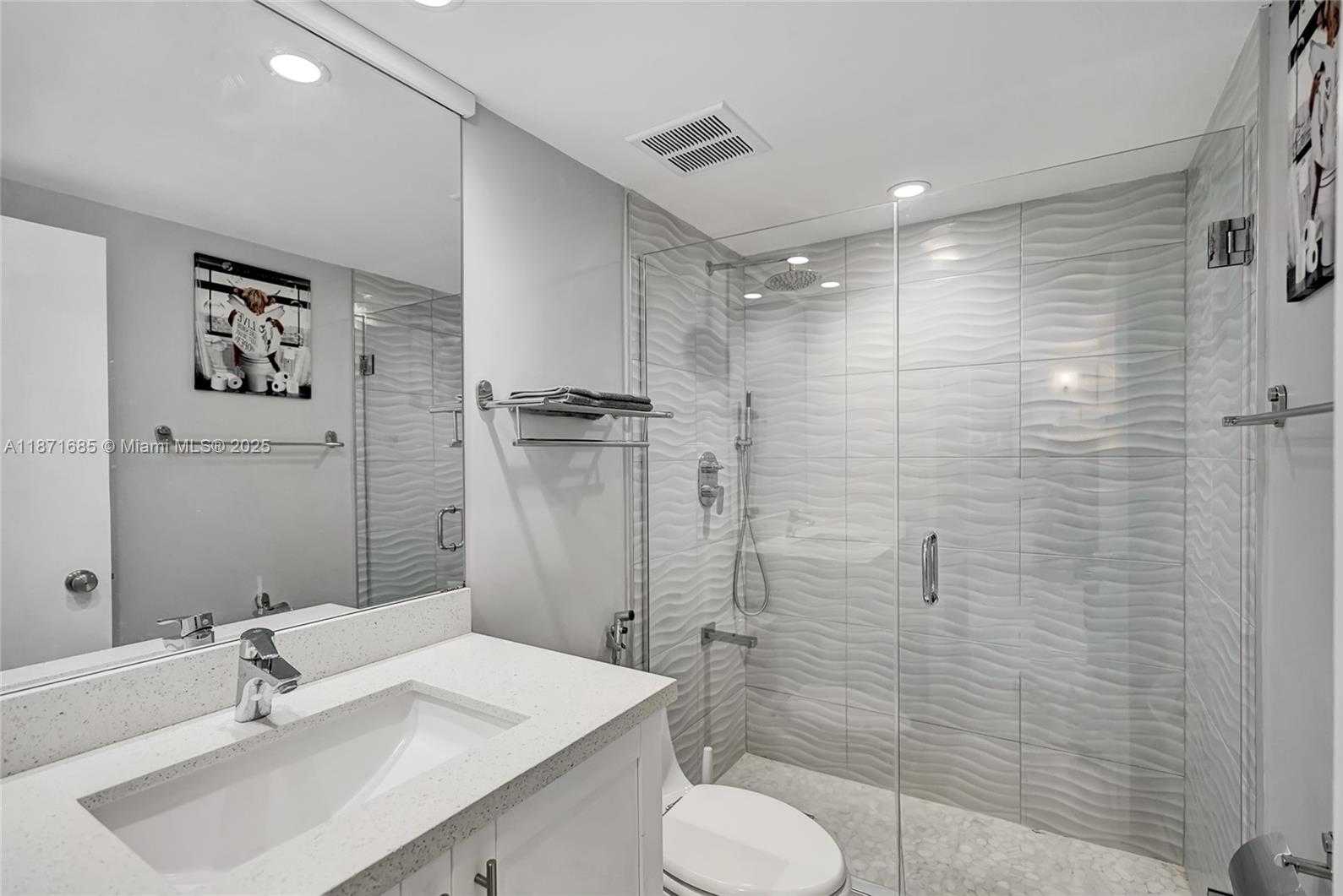 Small Image of 3725 SOUTH OCEAN DR #1519, Hollywood Number 16