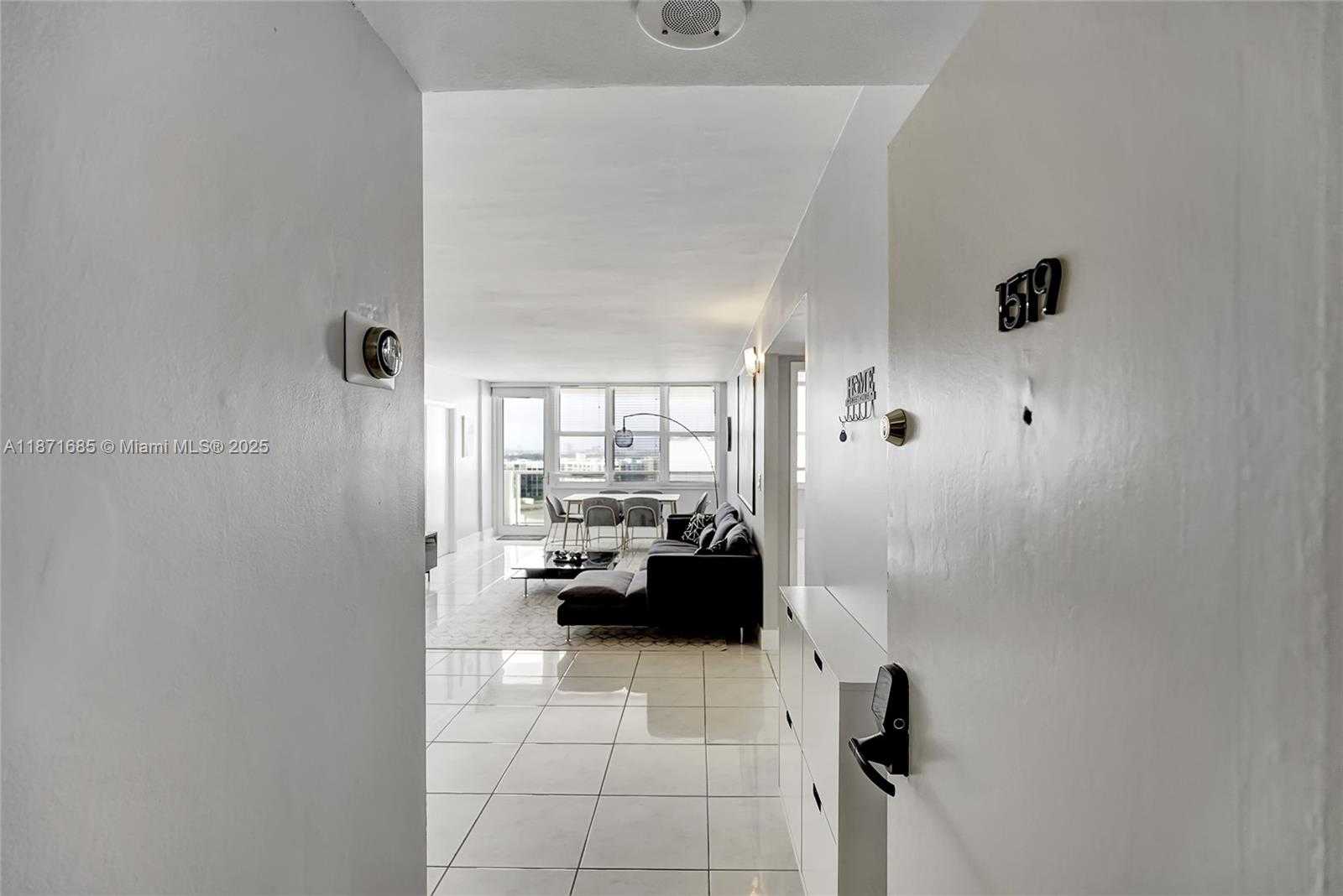 Small Image of 3725 SOUTH OCEAN DR #1519, Hollywood Number 17