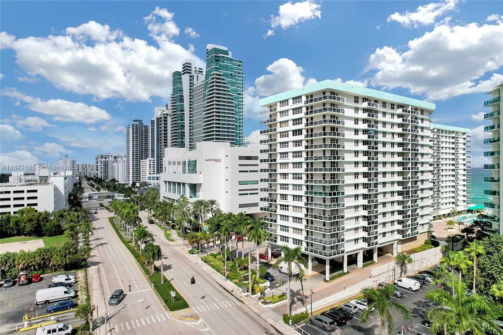 Small Image of 3725 SOUTH OCEAN DR #1519, Hollywood Number 24