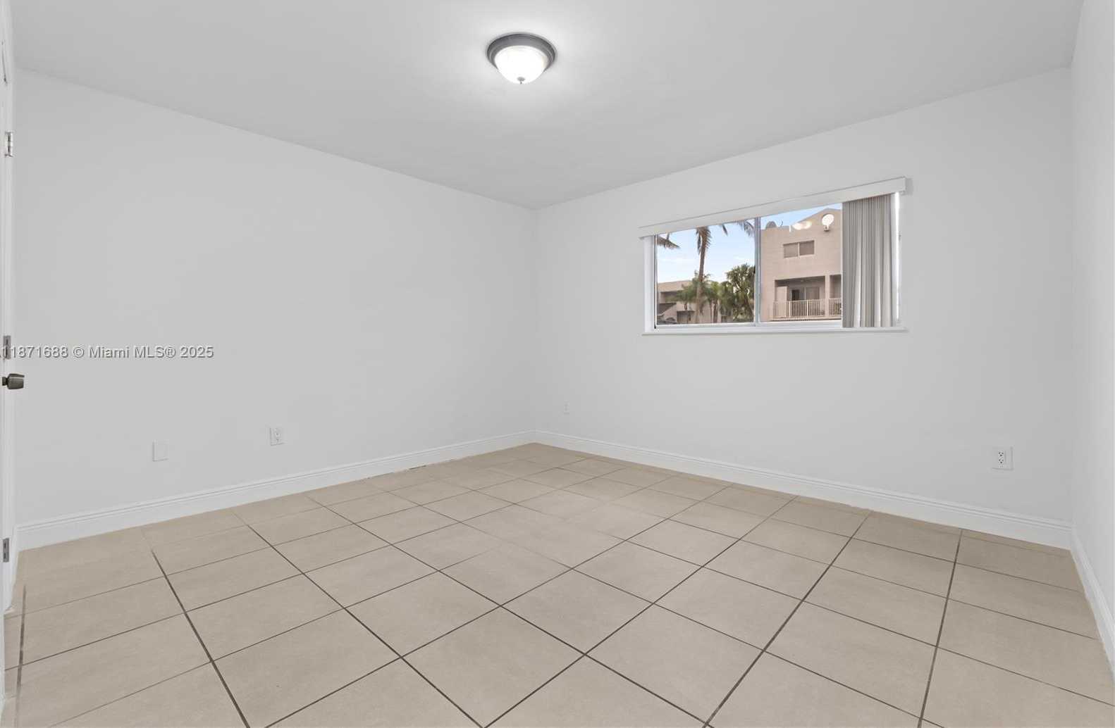 Small Image of 2660 WEST 76TH ST #106, Hialeah Number 8