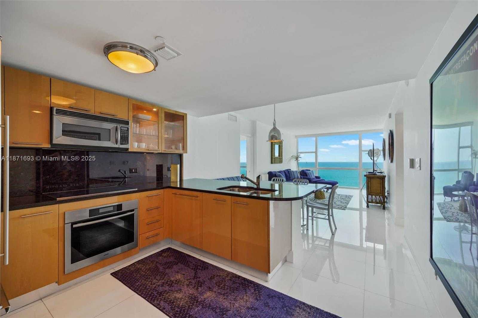 Small Image of 6801 COLLINS AVE #1204/1217, Miami Beach Number 12