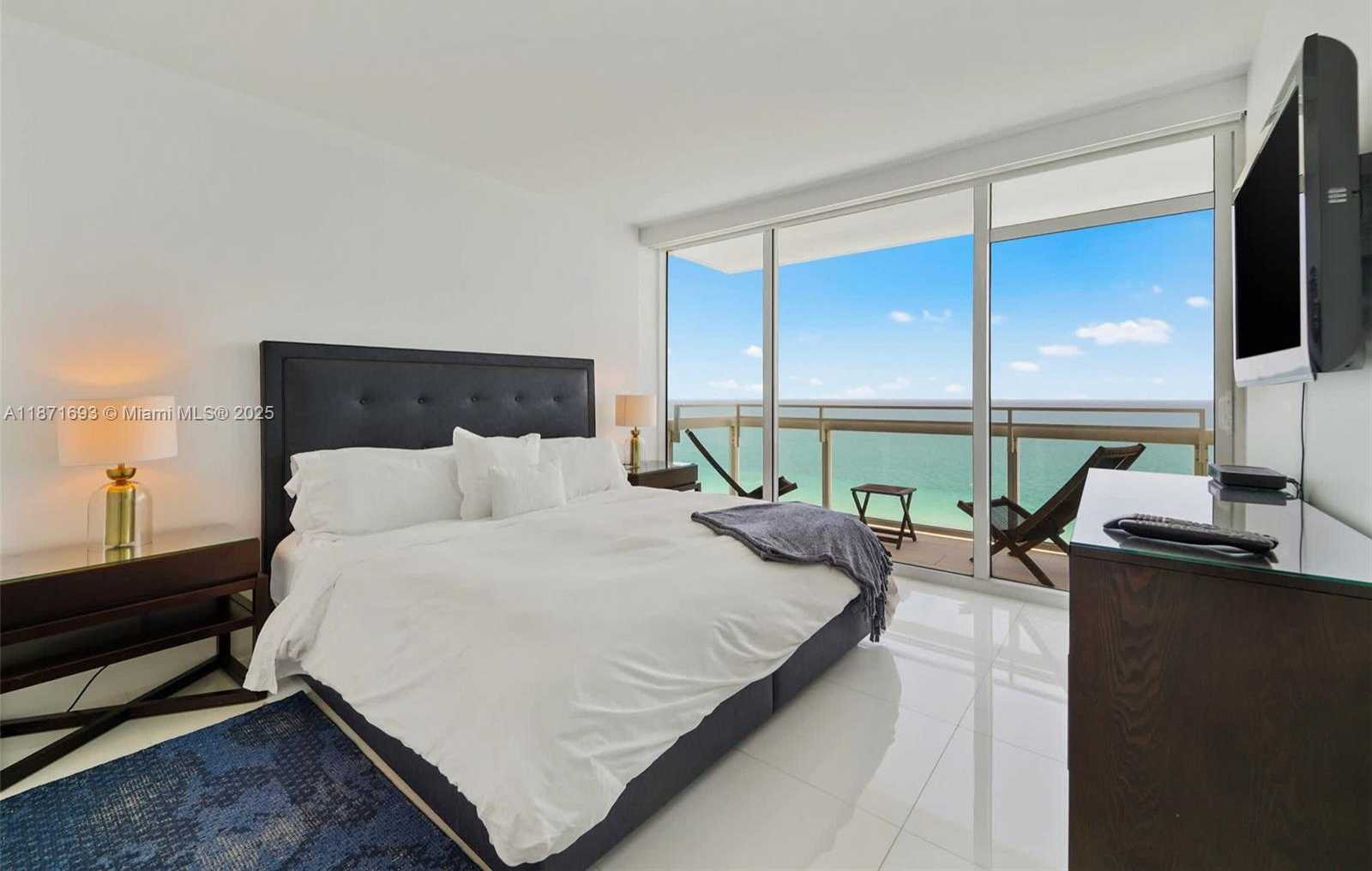 Small Image of 6801 COLLINS AVE #1204/1217, Miami Beach Number 2