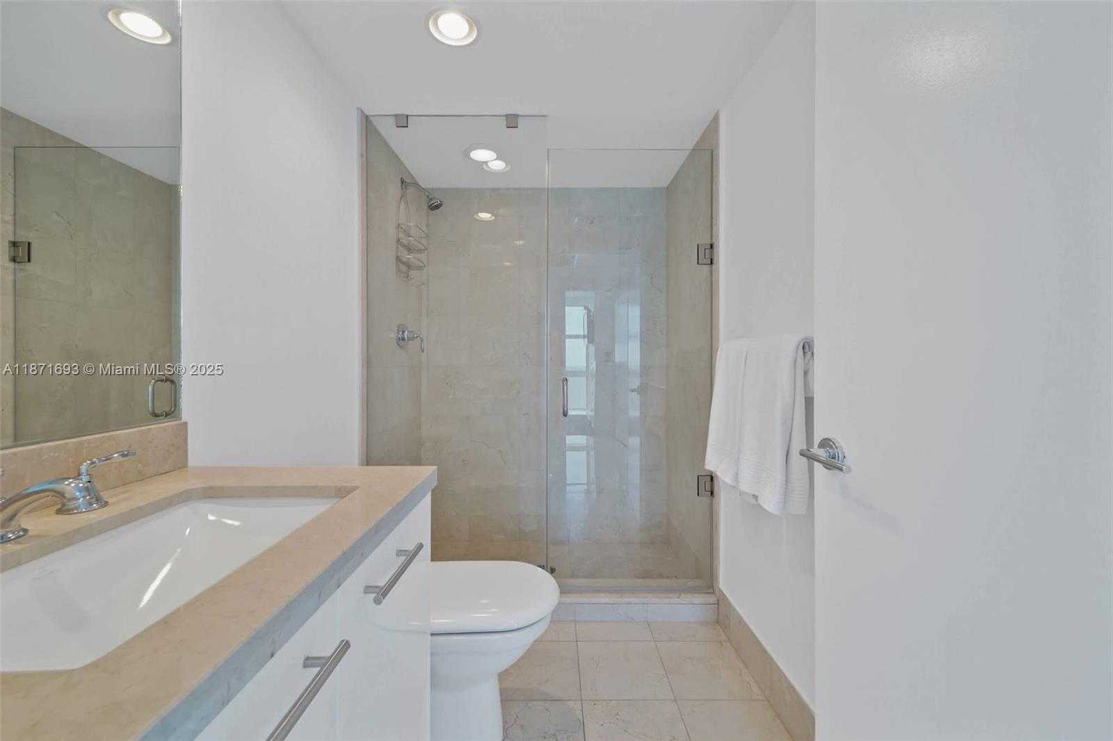 Small Image of 6801 COLLINS AVE #1204/1217, Miami Beach Number 22