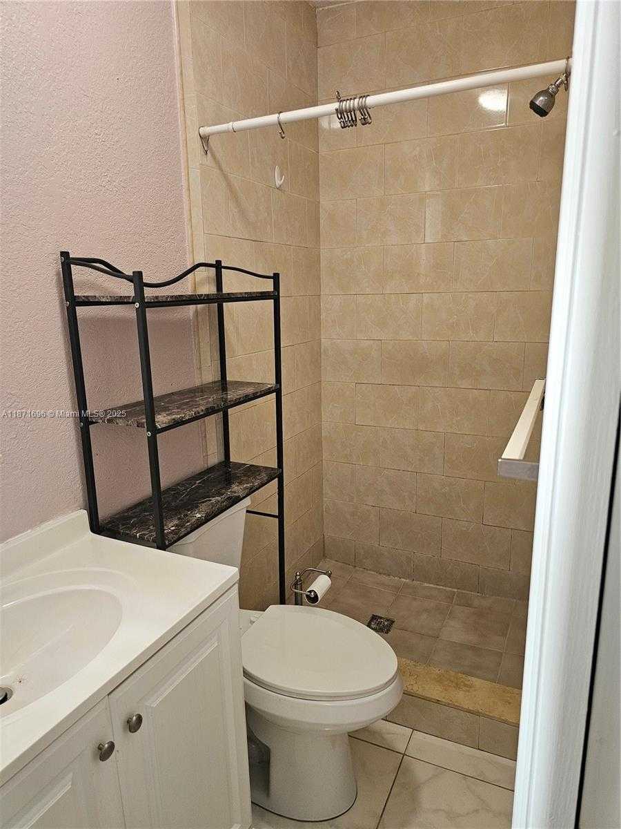 Small Image of 3349 NORTH WEST 32ND ST, Lauderdale Lakes Number 5