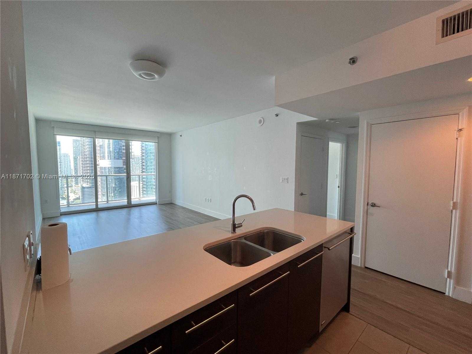 Small Image of 55 SOUTH EAST 6TH ST #3308, Miami Number 5