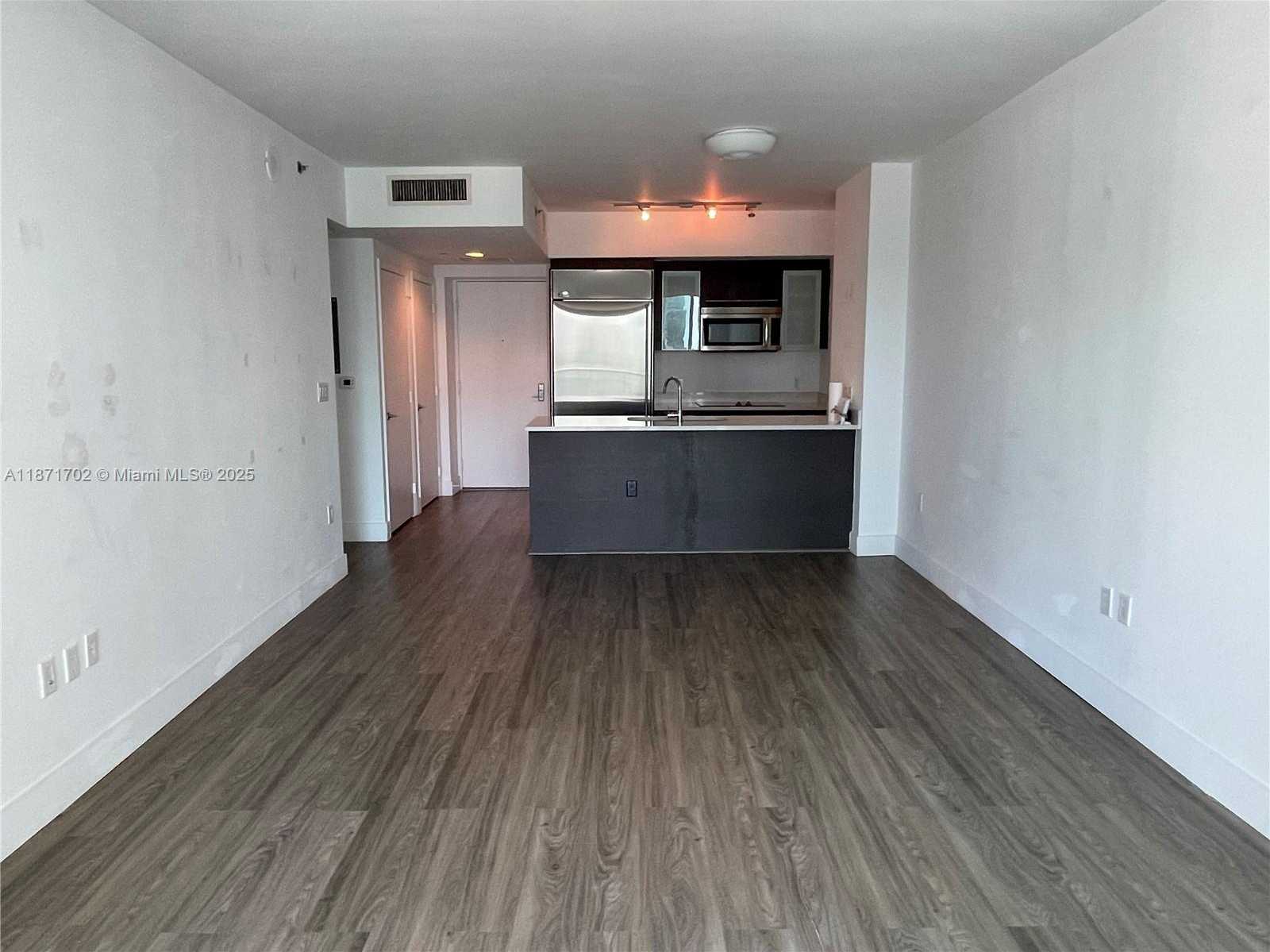 Small Image of 55 SOUTH EAST 6TH ST #3308, Miami Number 6