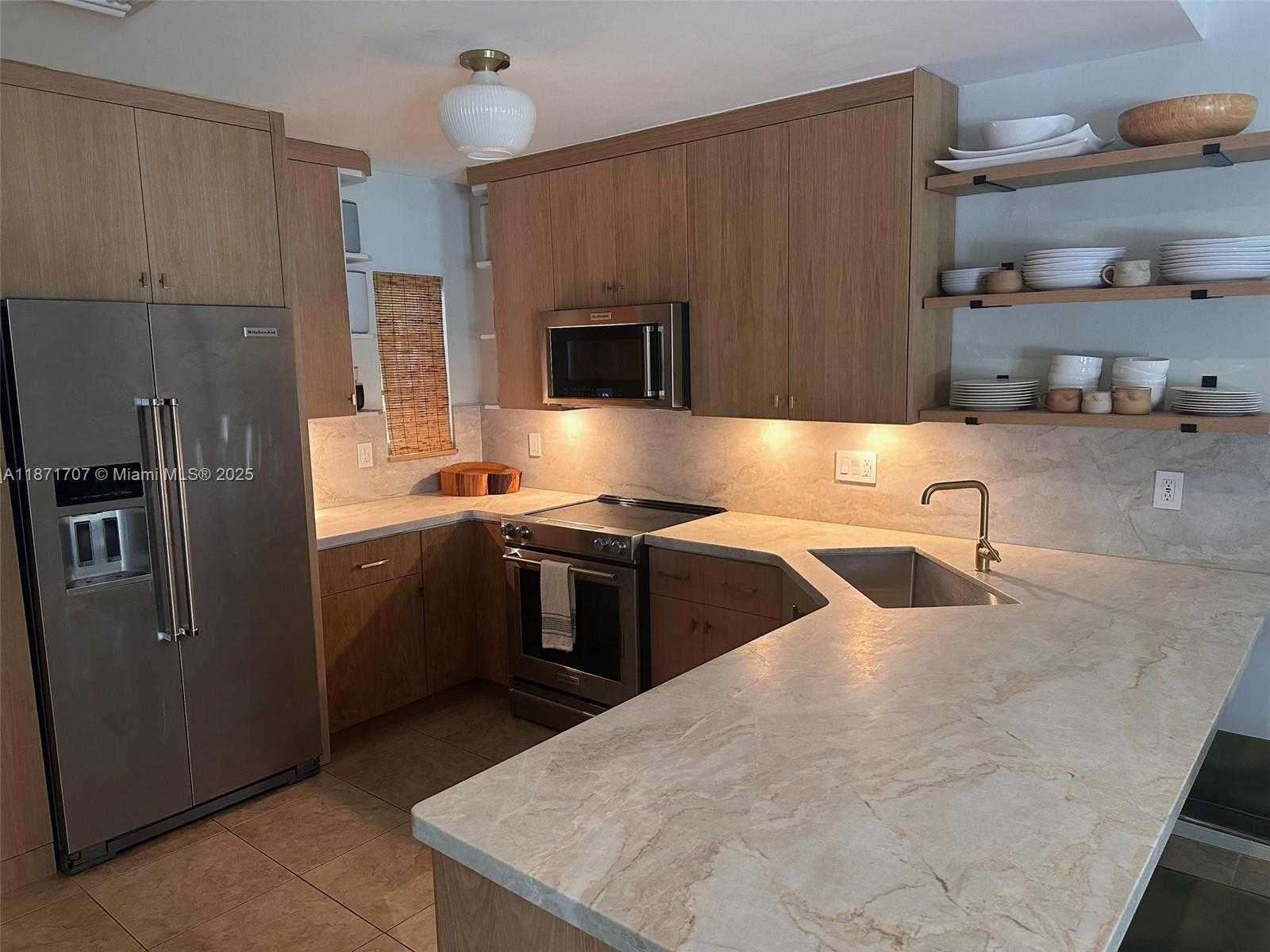 Small Image of 375 PLYMOUTH RD, West Palm Beach Number 16