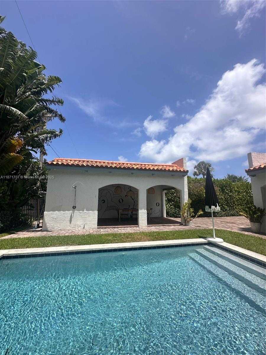Small Image of 375 PLYMOUTH RD, West Palm Beach Number 19