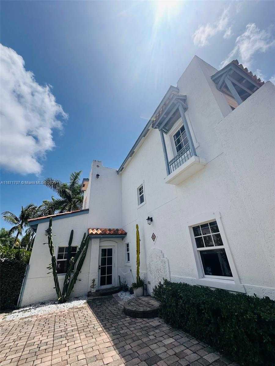 Small Image of 375 PLYMOUTH RD, West Palm Beach Number 21