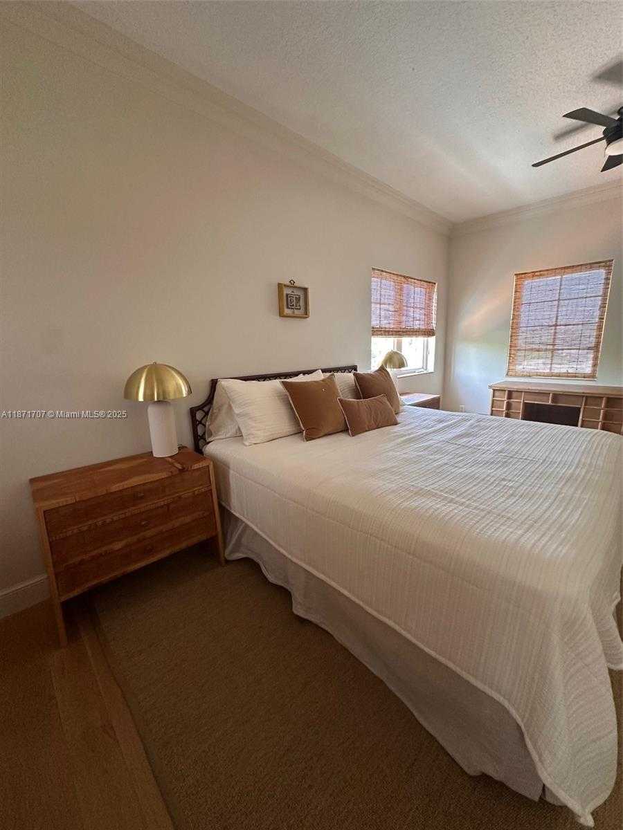 Small Image of 375 PLYMOUTH RD, West Palm Beach Number 26