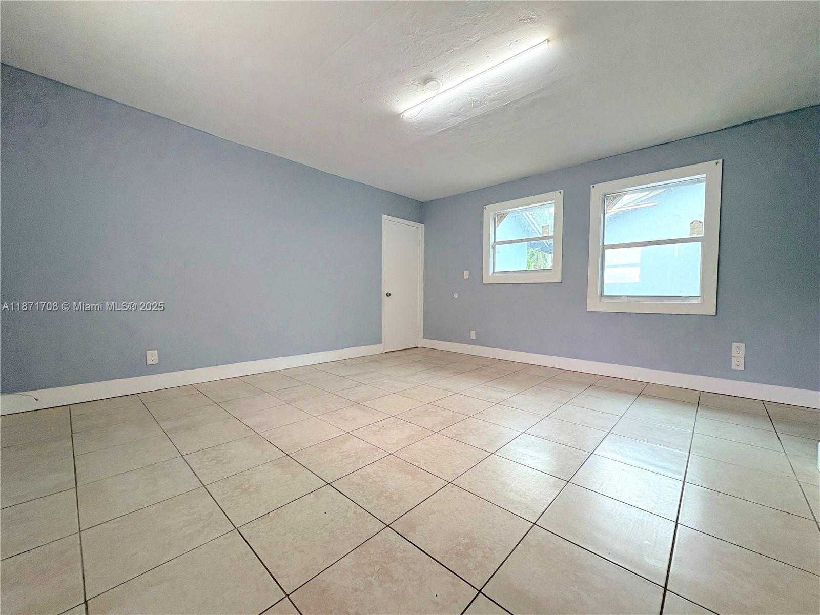 Small Image of 1815 MCKINLEY ST #9, Hollywood Number 6