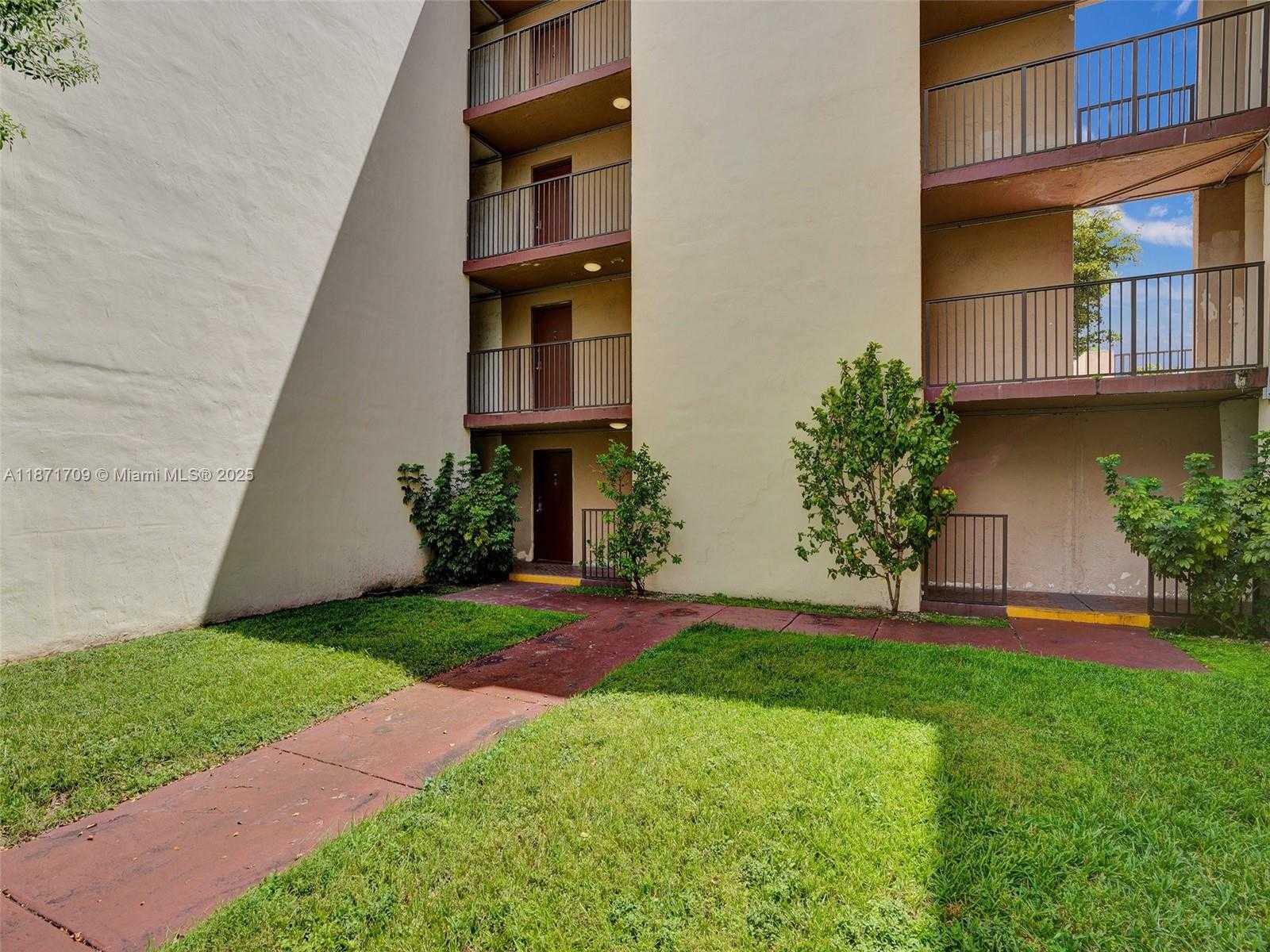 Small Image of 9401 SOUTH WEST 4TH ST #114, Miami Number 15