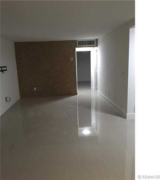 Small Image of 4600 NORTH WEST 79TH AVE #2B, Doral Number 6