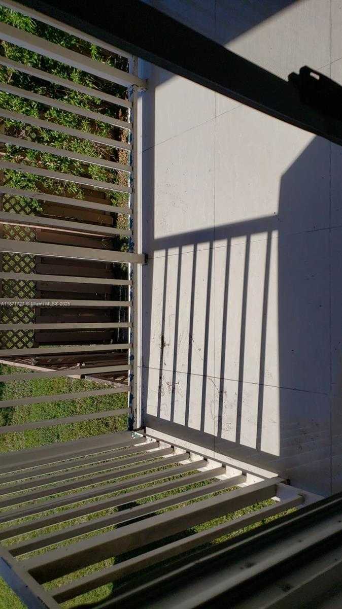 Small Image of 4600 NORTH WEST 79TH AVE #2B, Doral Number 7