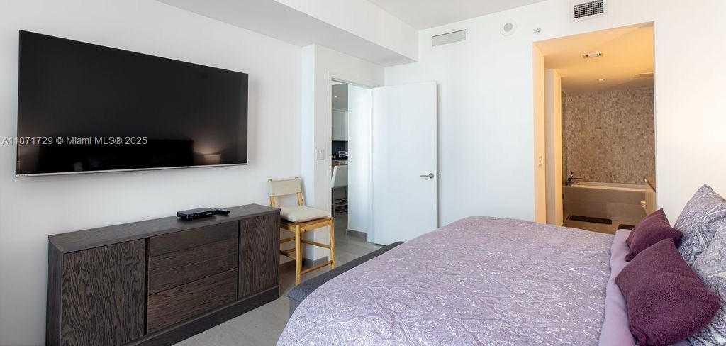 Small Image of 88 SOUTH WEST 7TH ST #908, Miami Number 24