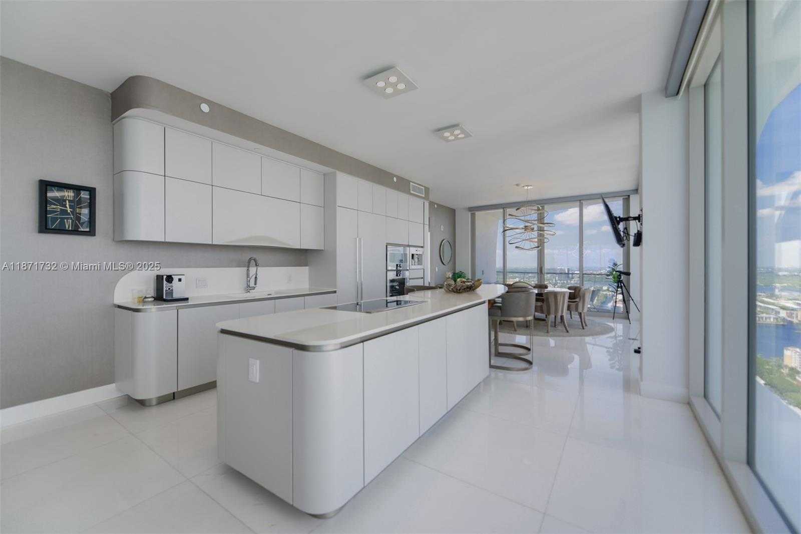 Small Image of 16901 COLLINS AVE #4005, Sunny Isles Beach Number 13