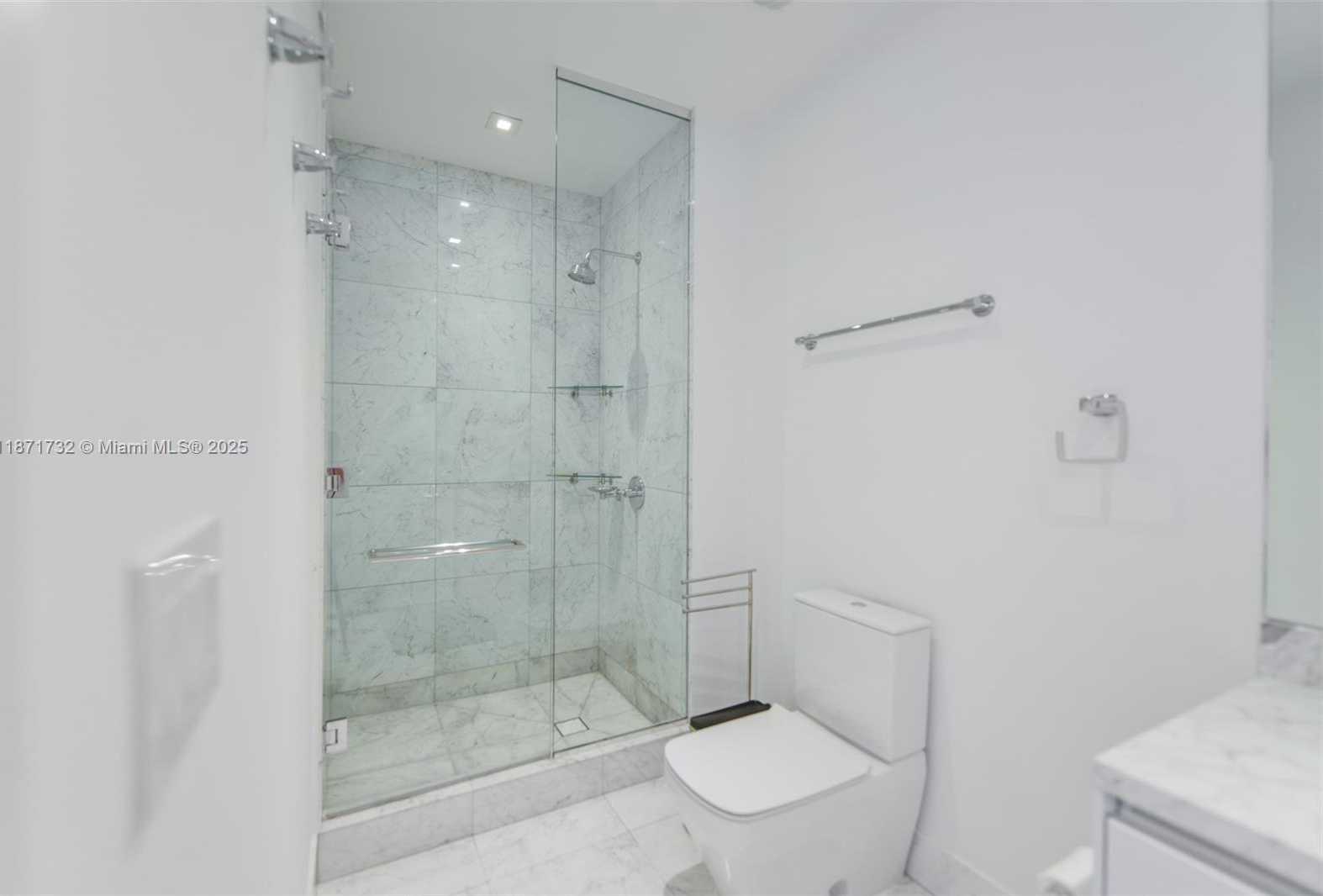 Small Image of 16901 COLLINS AVE #4005, Sunny Isles Beach Number 49