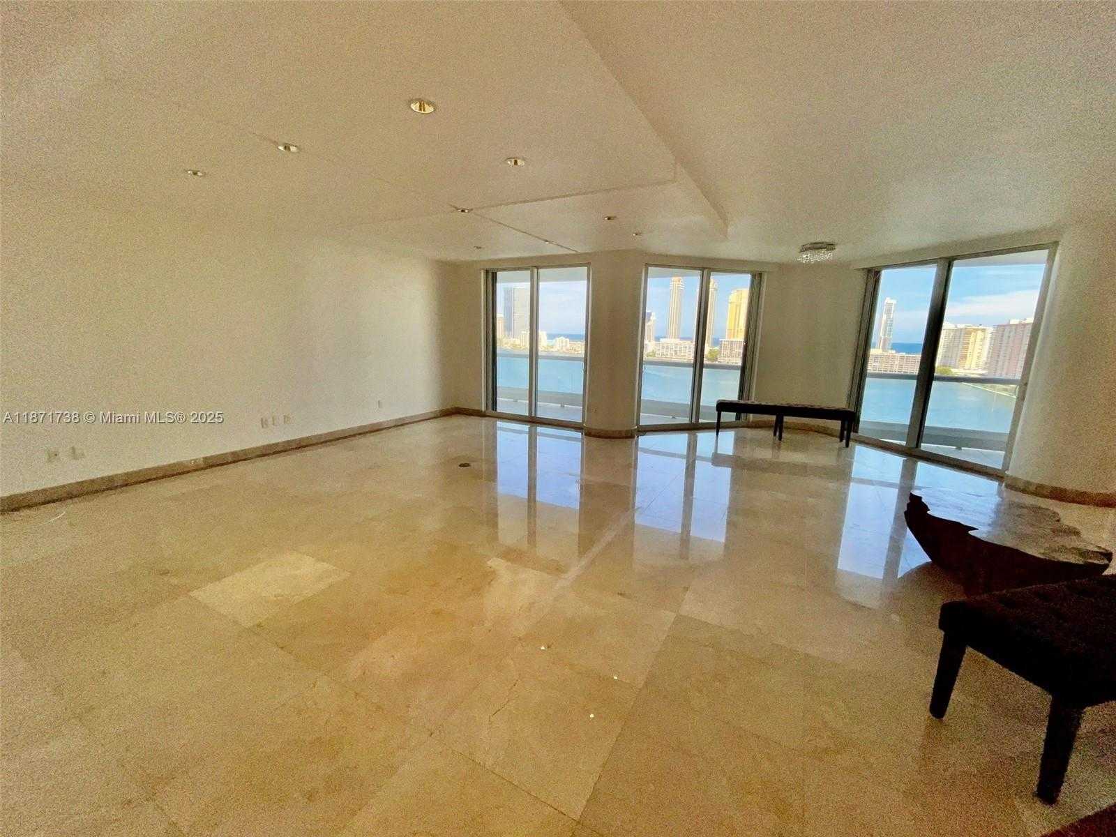 Small Image of 2600 ISLAND BLVD #1503, Aventura Number 2
