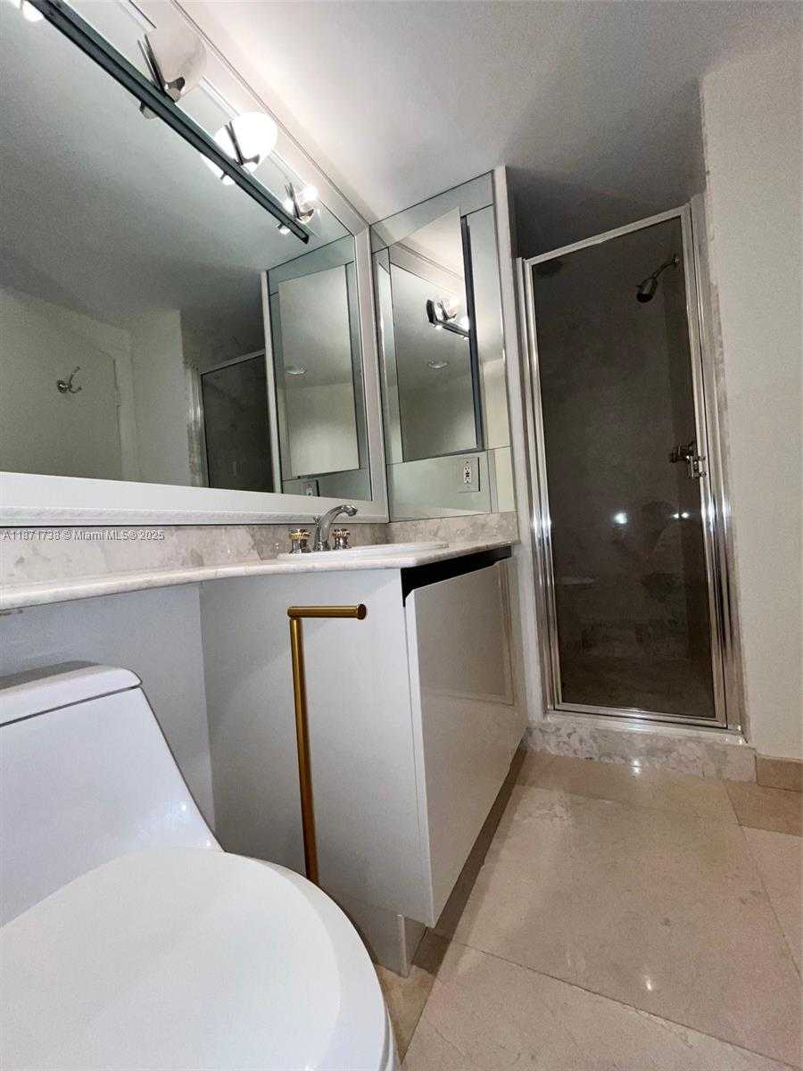 Small Image of 2600 ISLAND BLVD #1503, Aventura Number 21