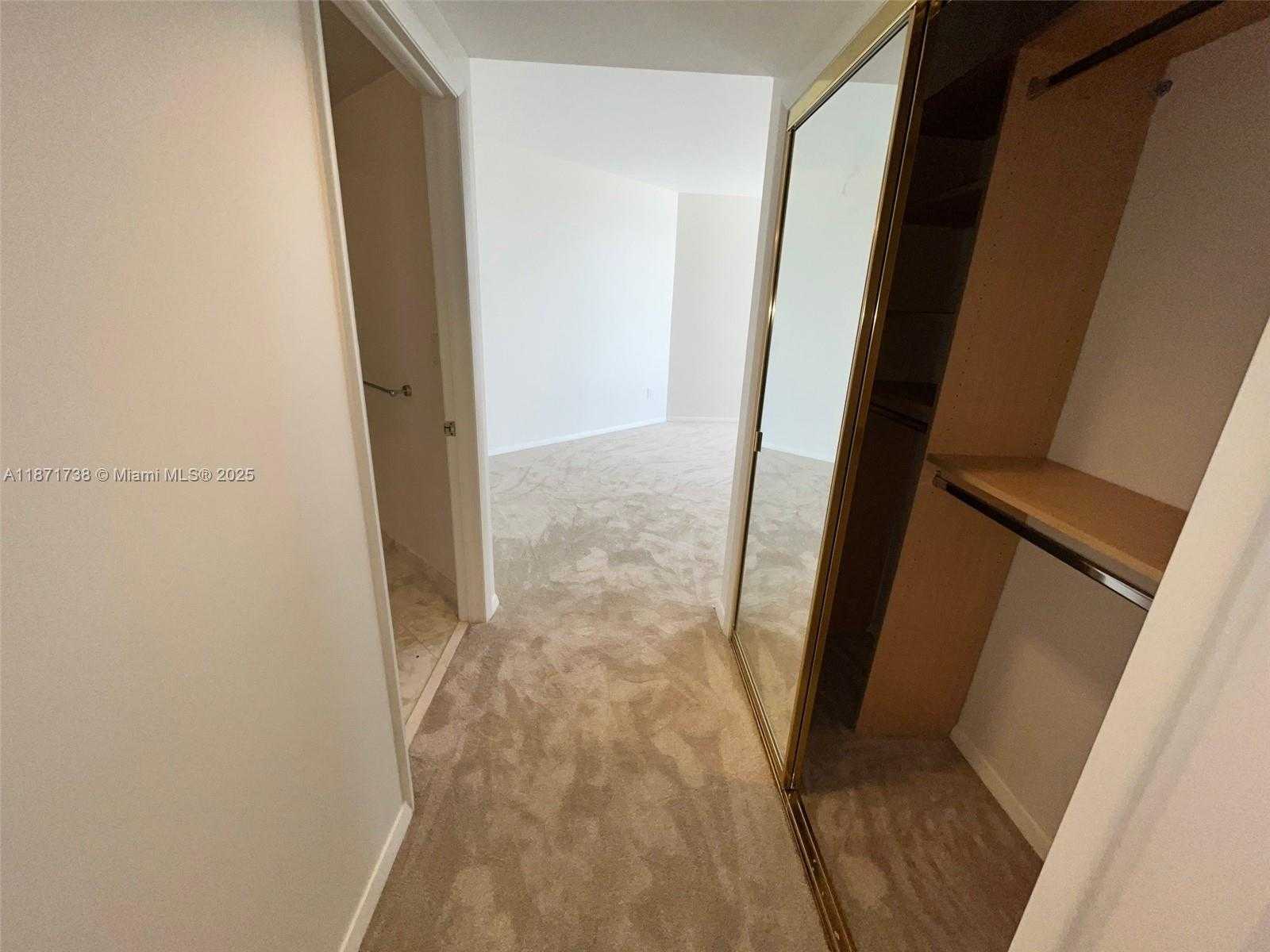 Small Image of 2600 ISLAND BLVD #1503, Aventura Number 24