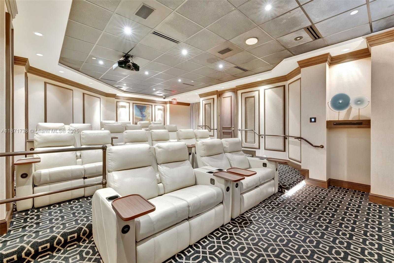 Small Image of 2600 ISLAND BLVD #1503, Aventura Number 36