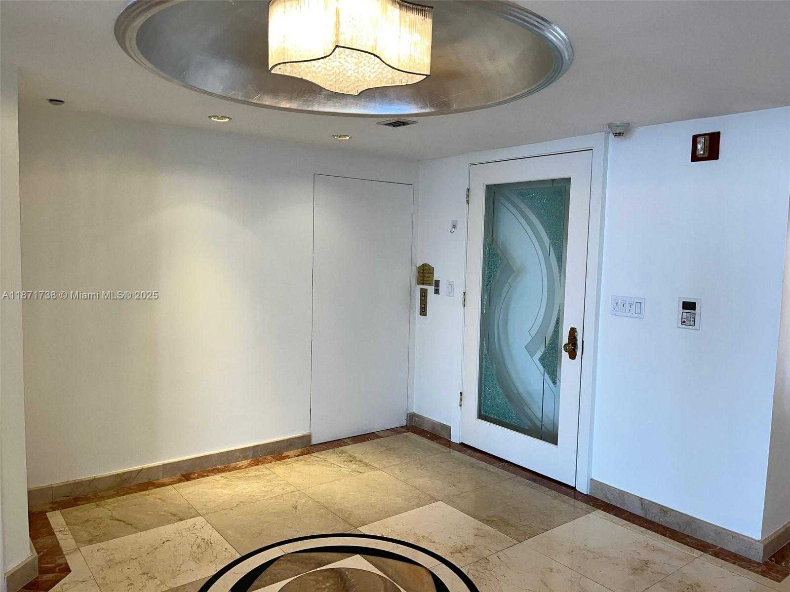Small Image of 2600 ISLAND BLVD #1503, Aventura Number 4