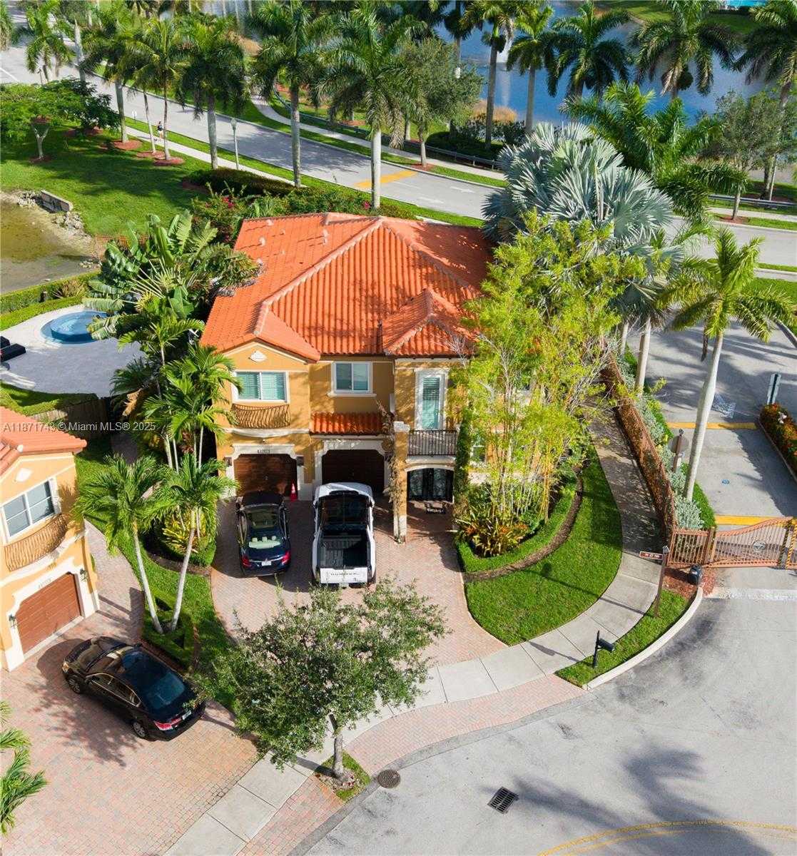 Small Image of Miami Number 2