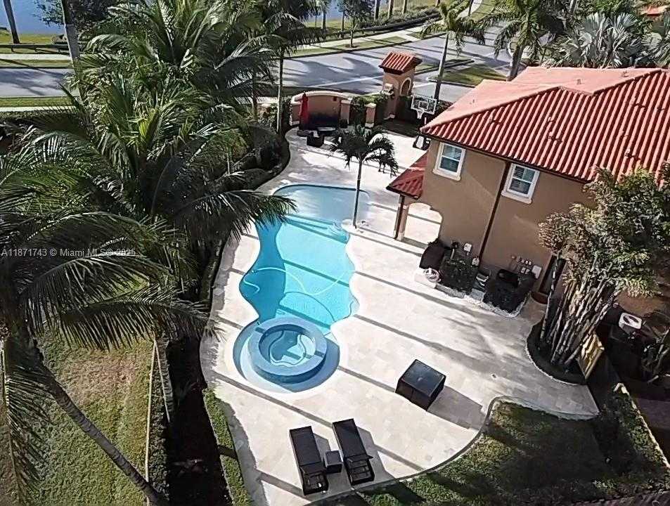 Small Image of Miami Number 39