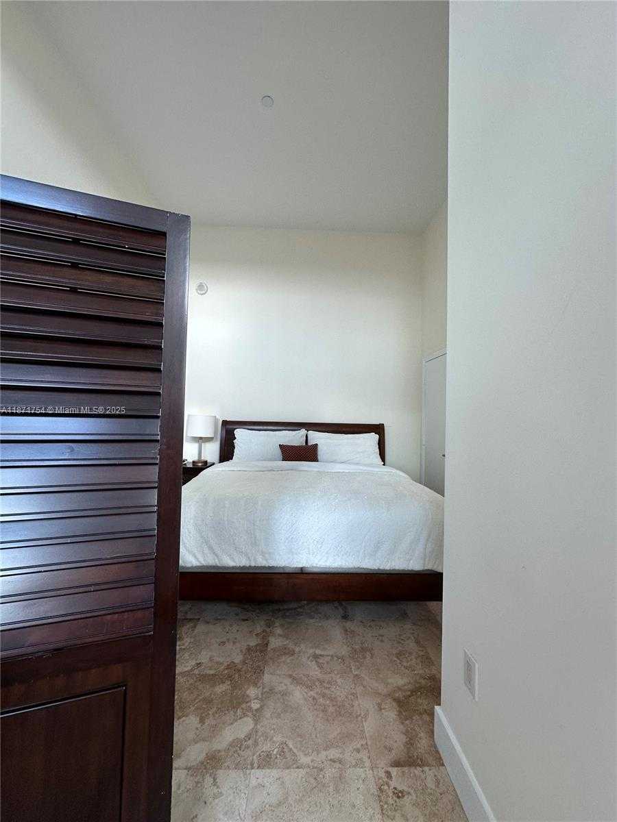 Small Image of 9066 SOUTH WEST 73 CT #703, Miami Number 12