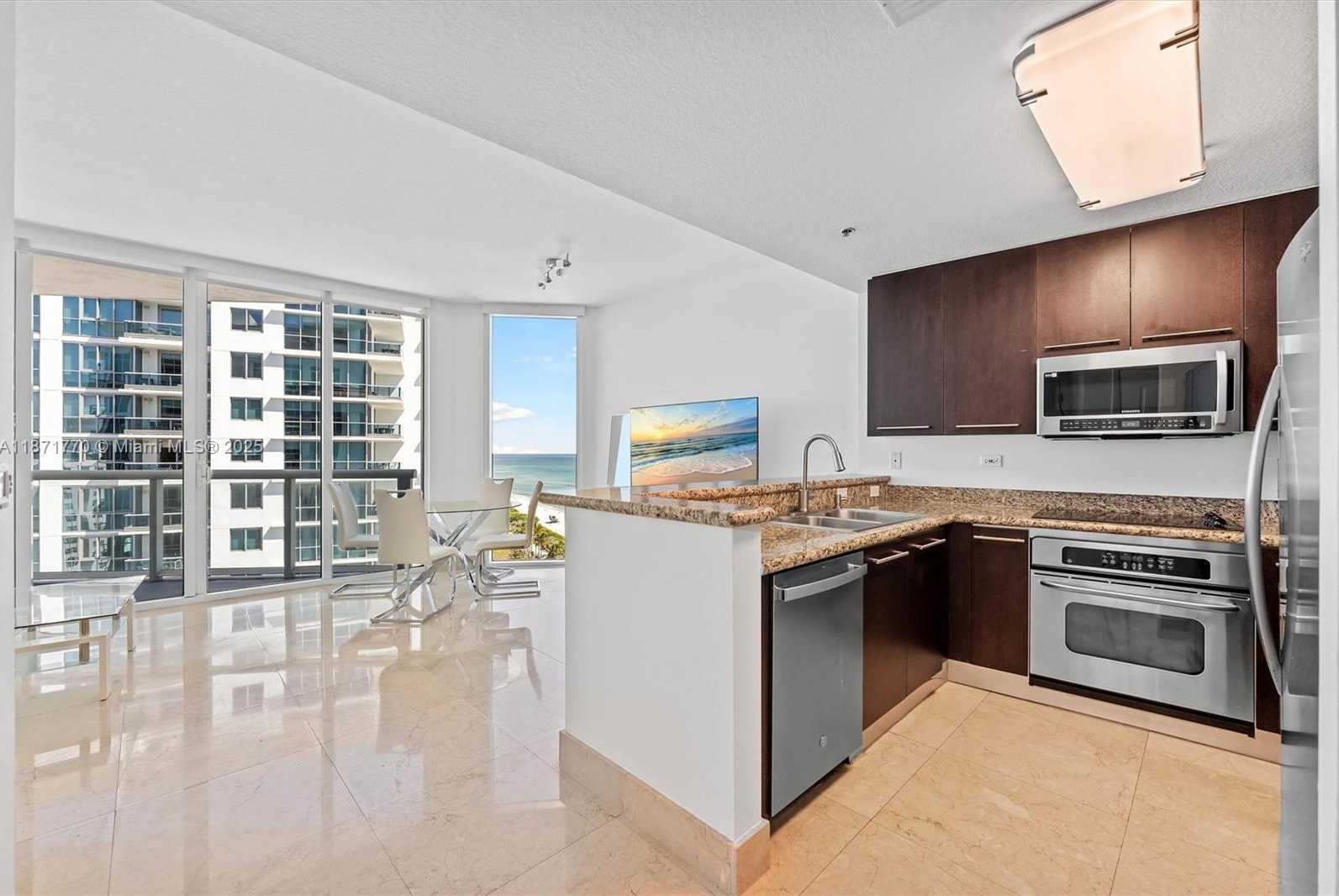 Small Image of 6515 COLLINS AVE #1601, Miami Beach Number 2