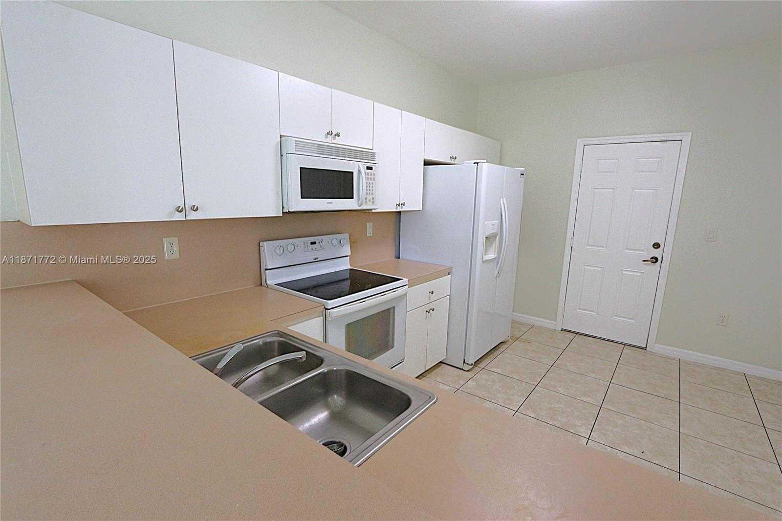 Small Image of 15276 SOUTH WEST 88 TE #15276, Miami Number 5