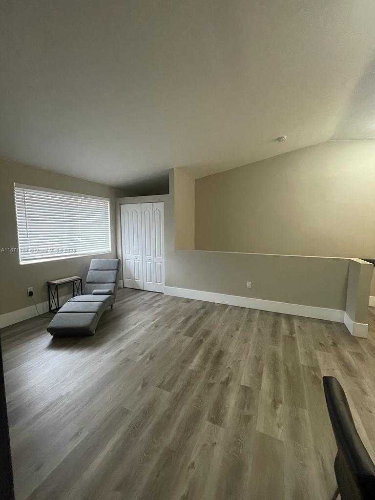 Small Image of 8017 LAKE DR #202, Doral Number 8