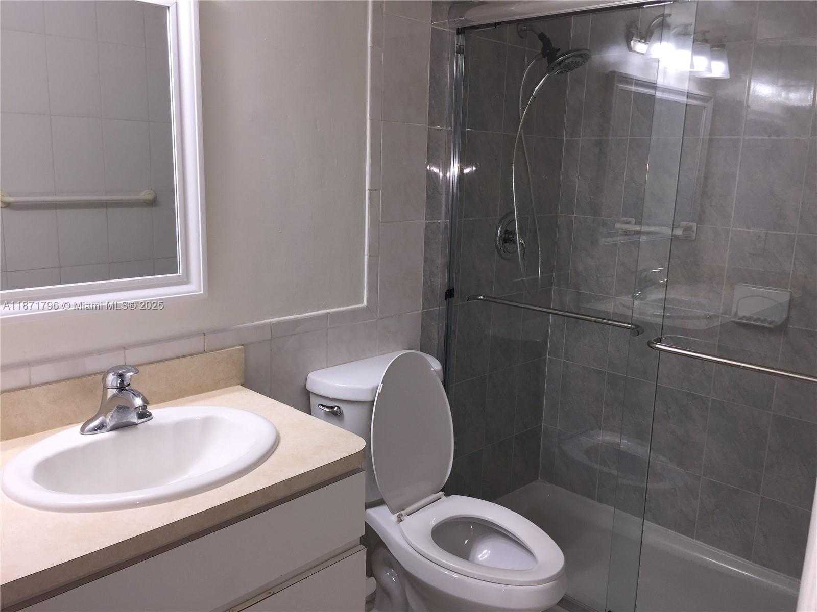 Small Image of 10740 NORTH KENDALL DR #L-15, Miami Number 6