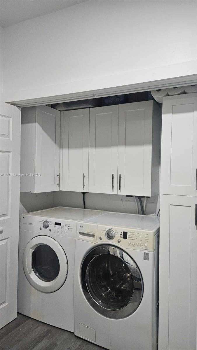 Small Image of 1349 NORTH WEST 192ND TER, Pembroke Pines Number 12
