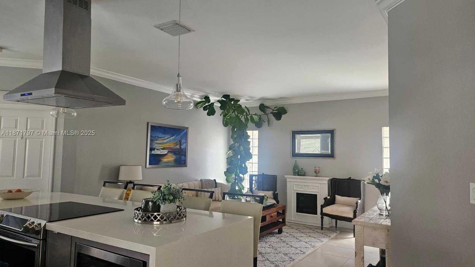 Small Image of 1349 NORTH WEST 192ND TER, Pembroke Pines Number 3