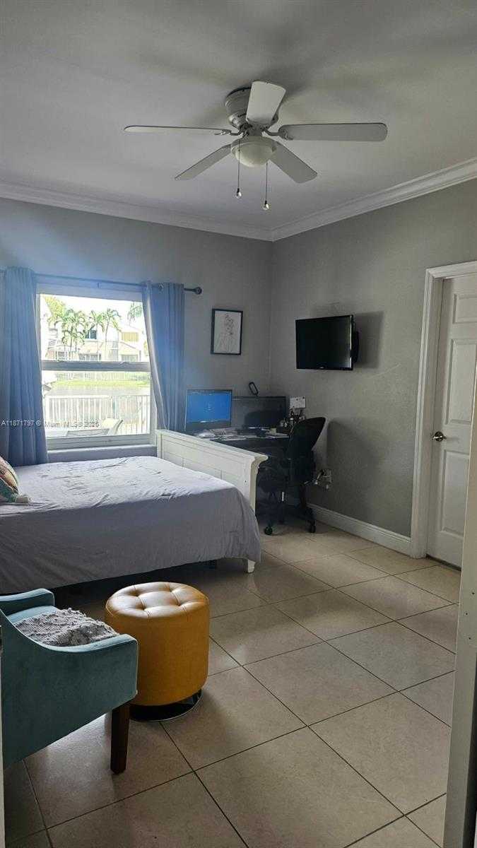 Small Image of 1349 NORTH WEST 192ND TER, Pembroke Pines Number 7