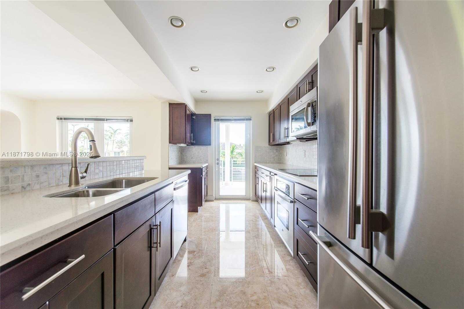 Small Image of 13001 NEVADA ST, Coral Gables Number 7