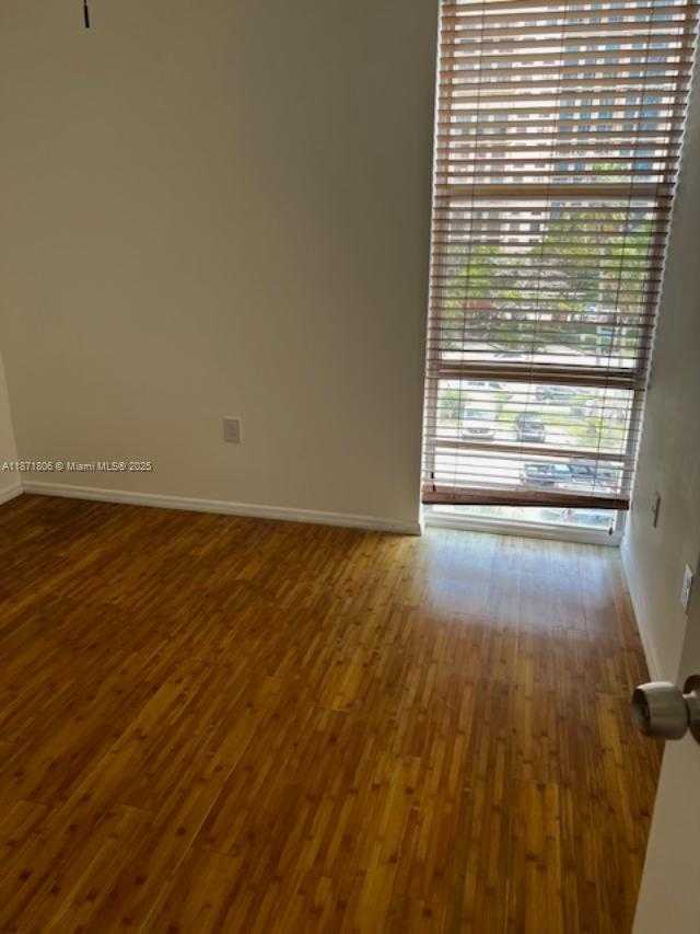 Small Image of 17560 ATLANTIC BLVD #501, Sunny Isles Beach Number 15